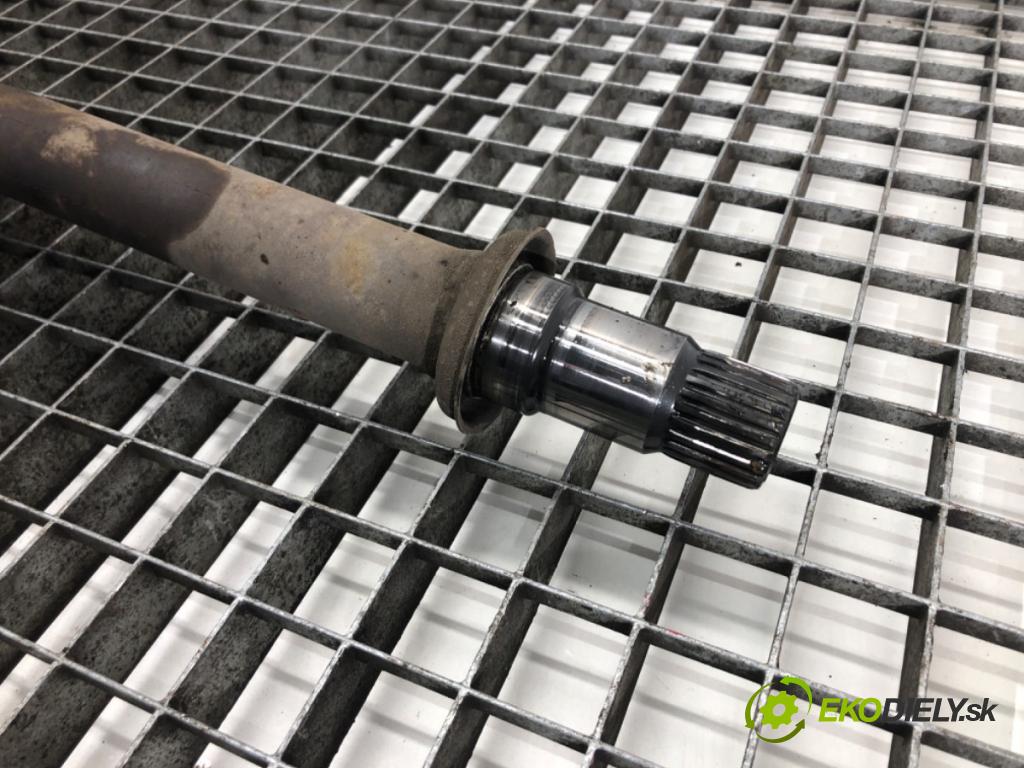 TOYOTA PREVIA II (_R3_) 2000 - 2006    2.4 (ACR30) 115 kW [156 KM] benzyna 2000 - 2006  Poloos pravá  (Poloosy)