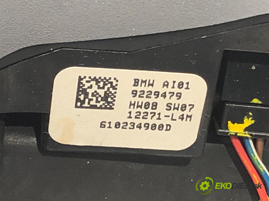 BMW 5 (F10) 2009 - 2016    528 i xDrive 180 kW [245 KM] benzyna 2011 - 2016  Volant  (Volanty)