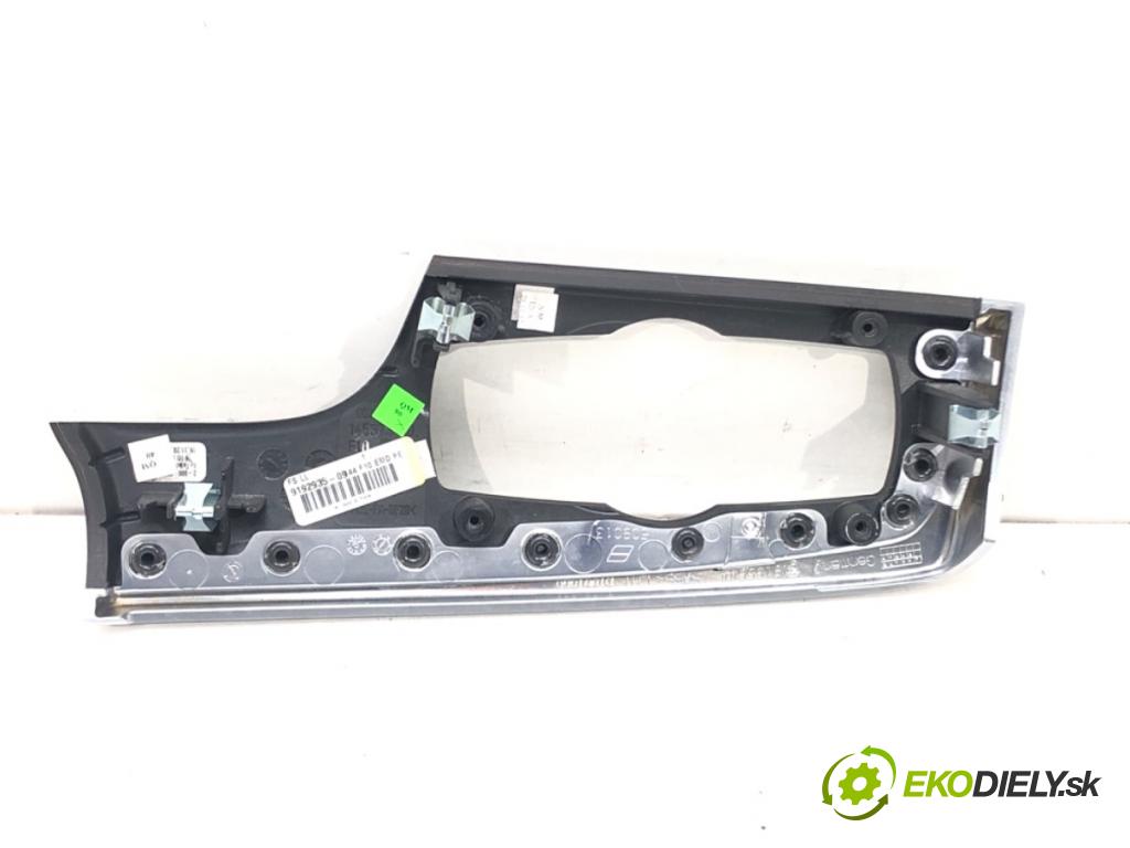BMW 5 (F10) 2009 - 2016    528 i xDrive 180 kW [245 KM] benzyna 2011 - 2016  lišty kryt interiéru 9192937
