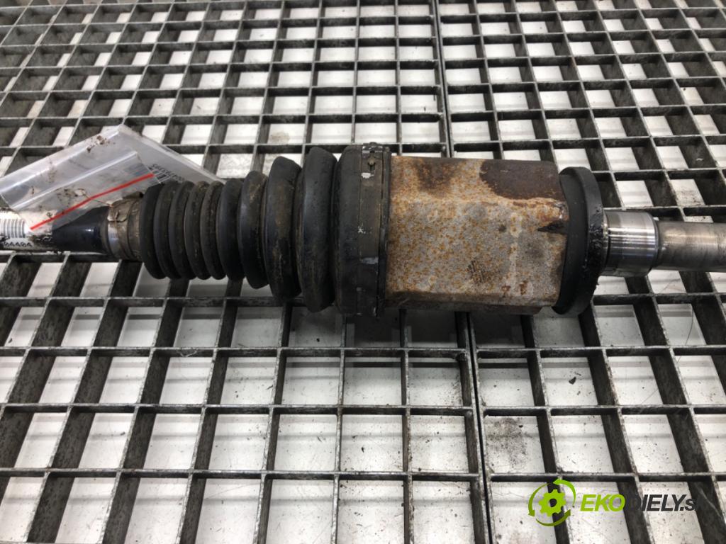 BMW 5 (F10) 2009 - 2016    528 i xDrive 180 kW [245 KM] benzyna 2011 - 2016  Poloos pravá  (Poloosy)