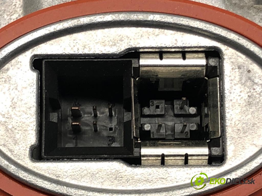 BMW 5 (F10) 2009 - 2016    528 i xDrive 180 kW [245 KM] benzyna 2011 - 2016  Menič XENON 7318327 (Riadiace jednotky xenónu)