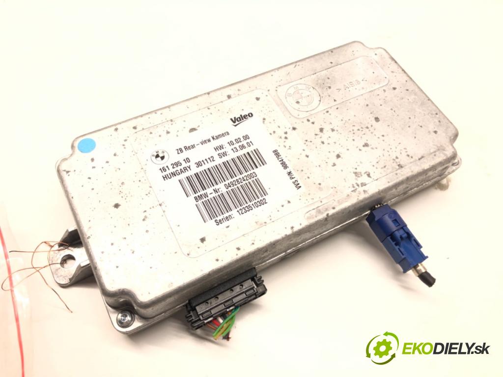 BMW 5 (F10) 2009 - 2016    528 i xDrive 180 kW [245 KM] benzyna 2011 - 2016  Modul KAMERY ZPĚT: 04928242003 (Ostatné)