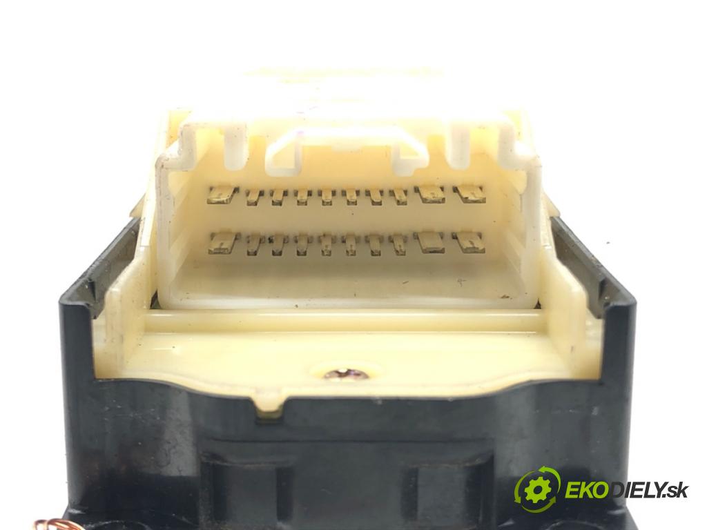 TOYOTA COROLLA Verso (_E12_) 2001 - 2007    2.0 D-4D (CDE120_) 66 kW [90 KM] olej napędowy 200  Prepínač okien 84040-13080 (Prepínače, spínače, tlačidlá a ovládače kúrenia)