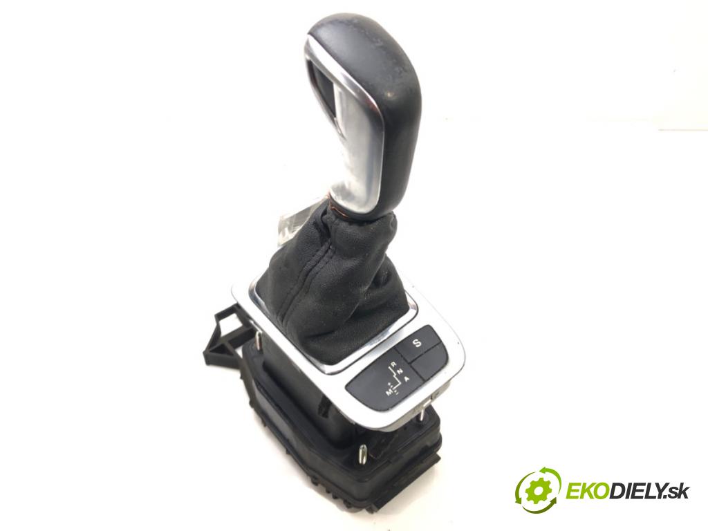 CITROEN C5 III (RD_) 2008 - 2022    1.6 HDi 110 82 kW [112 KM] olej napędowy 2010 - 20  Kulisa 9676747580 (Rýchlostné páky / kulisy)