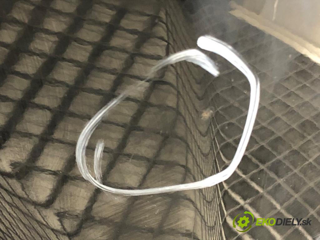 NISSAN X-TRAIL II (T31) 2007 - 2018    2.0 dCi 4x4 110 kW [150 KM] olej napędowy 2007 - 2  zadní část kapota  (Zadní kapoty)