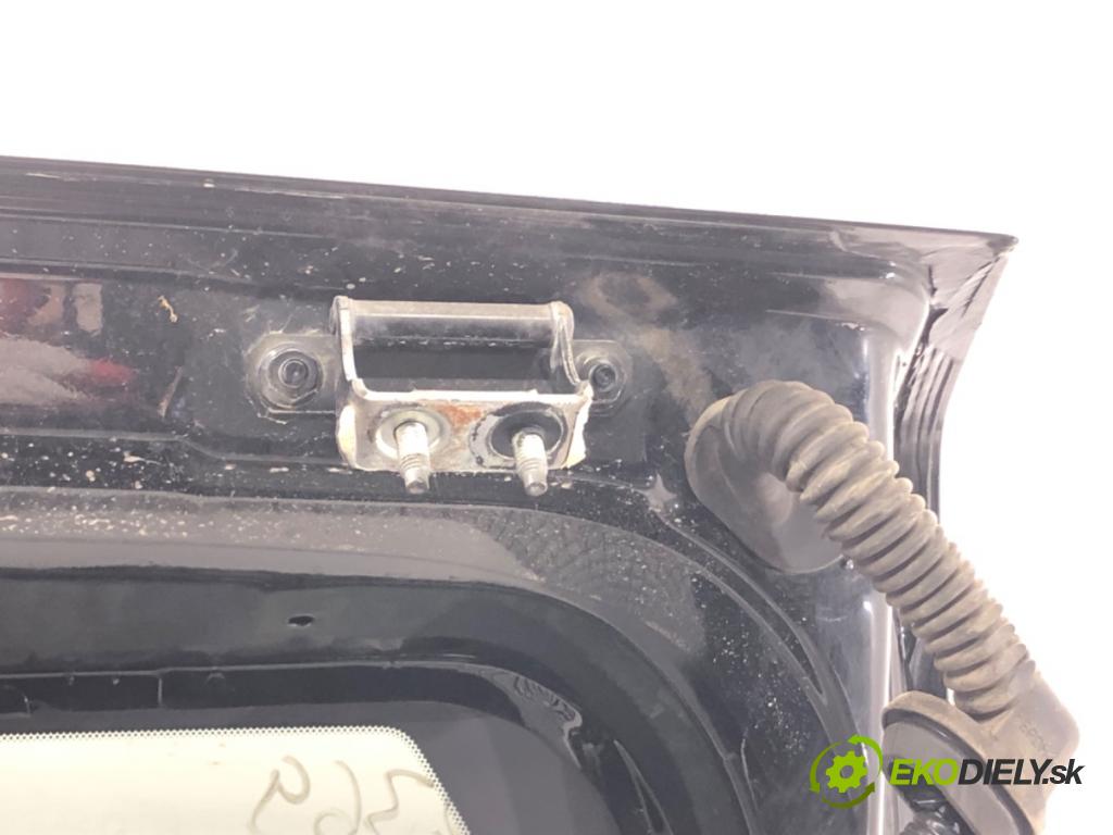 NISSAN X-TRAIL II (T31) 2007 - 2018    2.0 dCi 4x4 110 kW [150 KM] olej napędowy 2007 - 2  zadní část kapota  (Zadní kapoty)