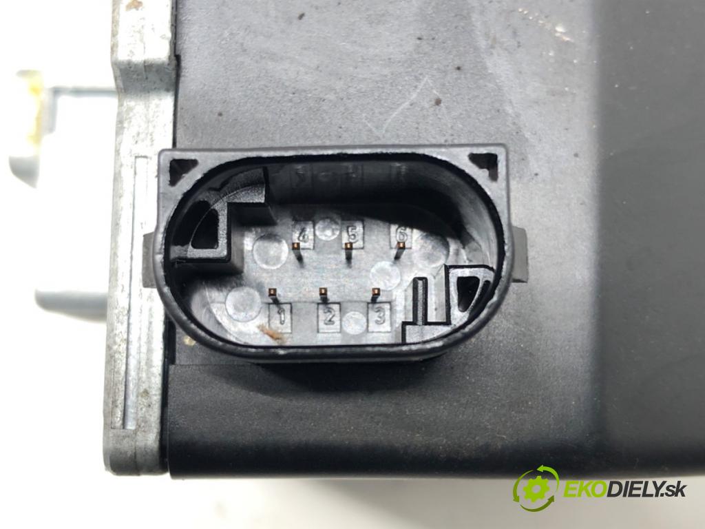 RENAULT LAGUNA II (BG0/1_) 2001 - 2007    1.9 dCi (BG08, BG0G) 88 kW [120 KM] olej napędowy   blokáda volantu 8200020613B (Ostatné)