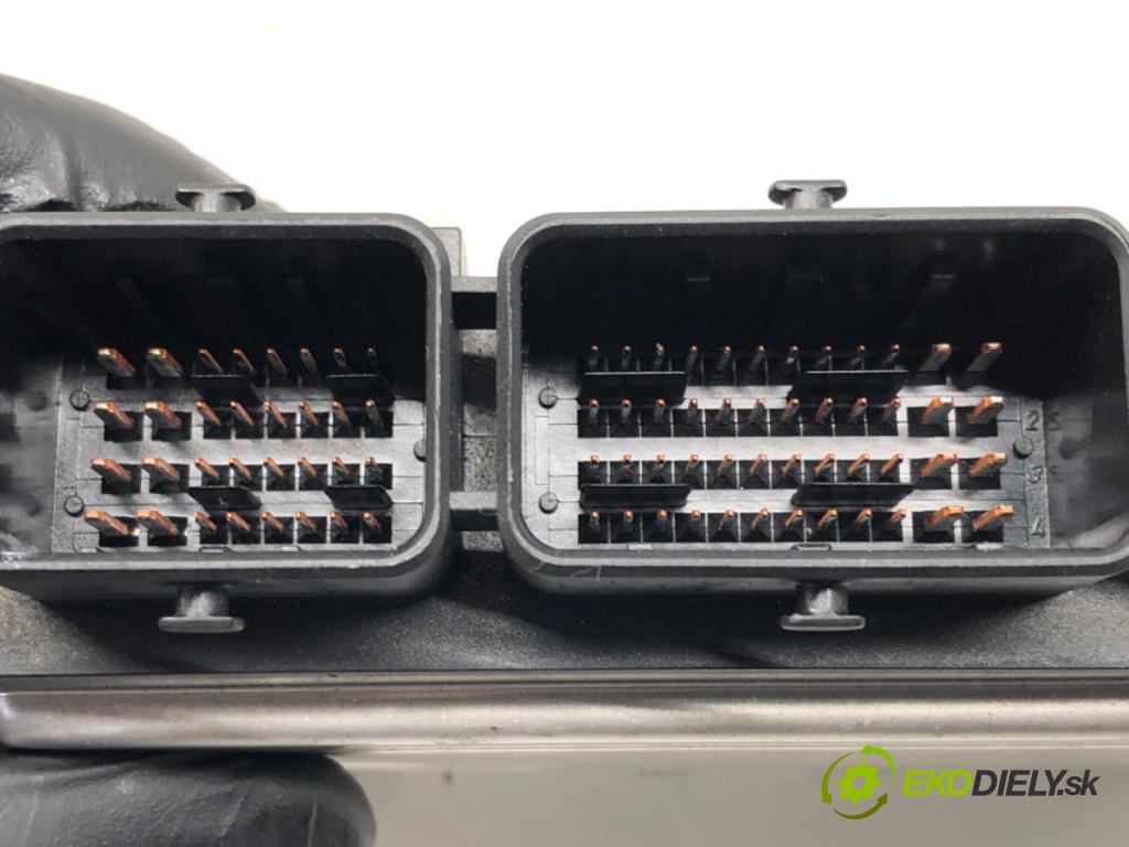 CITROEN C4 I (LC_) 2004 - 2014    1.6 HDi 66 kW [90 KM] olej napędowy 2004 - 2011  riadiaca jednotka Motor 9644692380 (Riadiace jednotky)