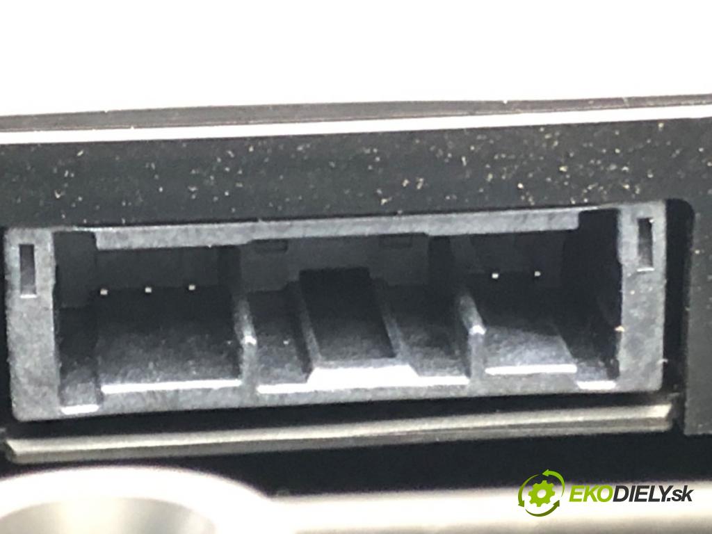 TOYOTA YARIS (_P13_) 2010 - 2022    1.4 D (NLP130_) 66 kW [90 KM] olej napędowy 2011 -  Výhrevné teleso, radiátor kúrenia komplet KOMBAJN 87050-0D250 (Radiátory kúrenia)