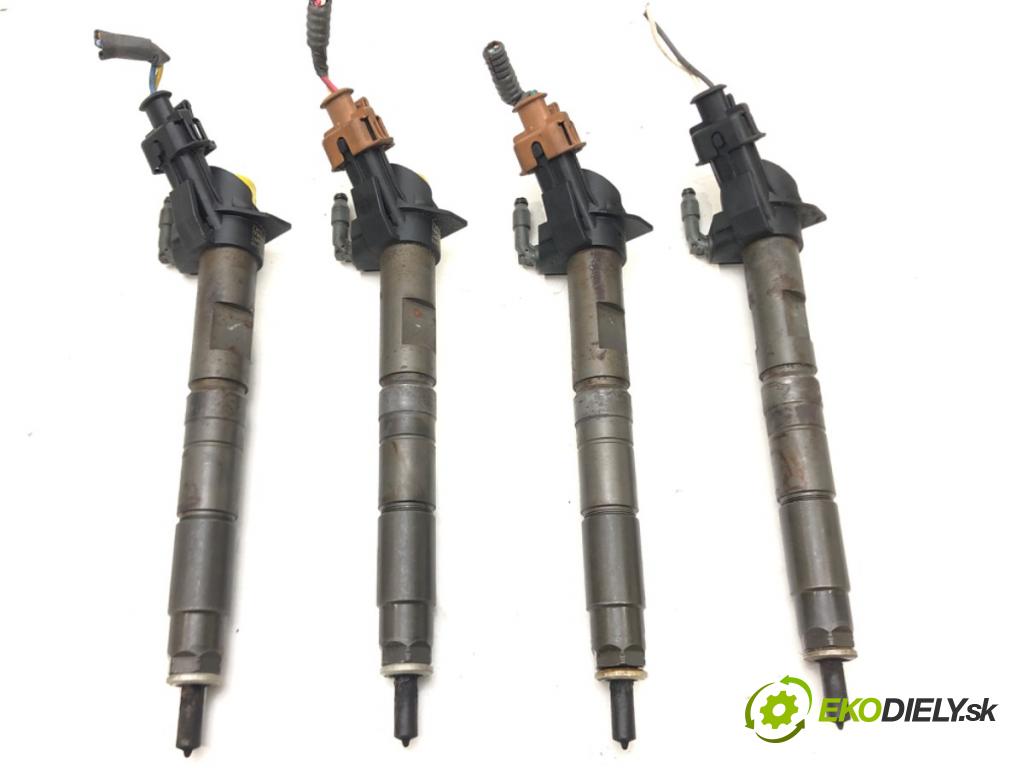 TOYOTA YARIS (_P13_) 2010 - 2022    1.4 D (NLP130_) 66 kW [90 KM] olej napędowy 2011 -  vstřikovací ventily 23670-0W020 0445116054