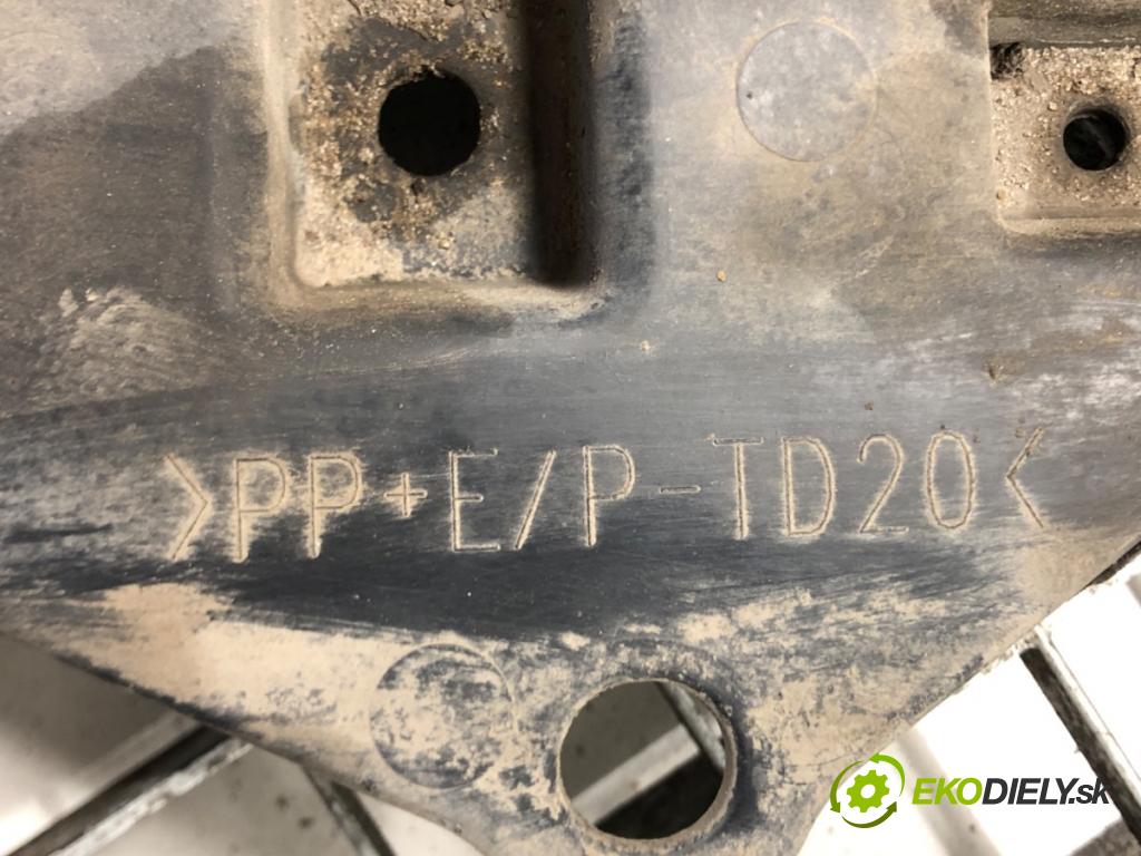 TOYOTA YARIS (_P13_) 2010 - 2022    1.4 D (NLP130_) 66 kW [90 KM] olej napędowy 2011 -  clona výztuha nárazník přední část