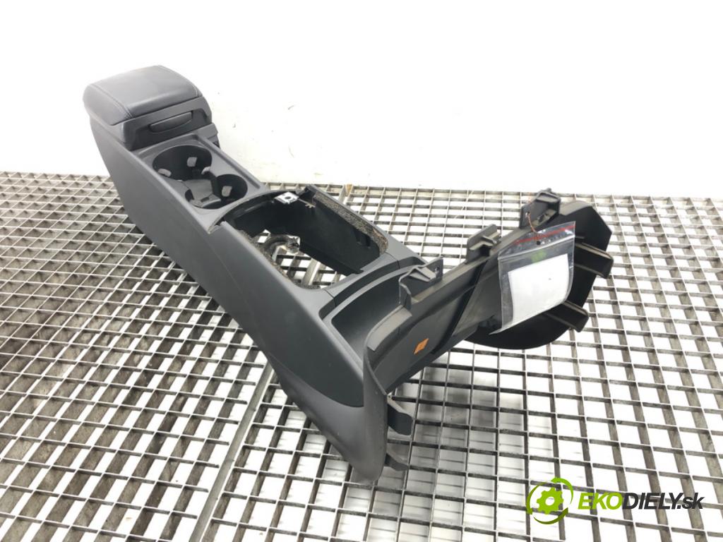 VOLVO V50 (545) 2003 - 2012    2.0 D 100 kW [136 KM] olej napędowy 2004 - 2010  Tunel stredový 8687408 (Stredový tunel / panel)