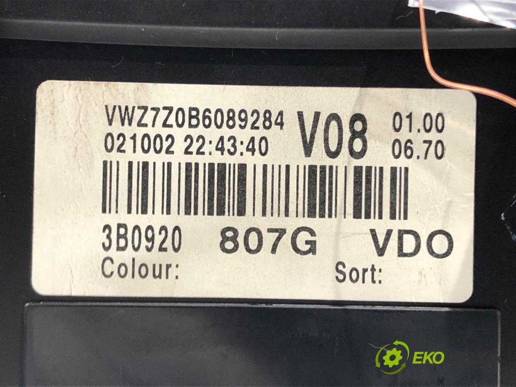 VW PASSAT B5.5 (3B3) 2000 - 2005    1.9 TDI 96 kW [130 KM] olej napędowy 2000 - 2005  Prístrojovka 3B0920807G (Prístrojové dosky, displeje)
