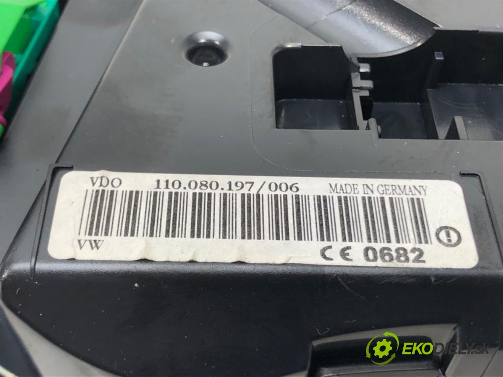 VW PASSAT B5.5 (3B3) 2000 - 2005    1.9 TDI 96 kW [130 KM] olej napędowy 2000 - 2005  Prístrojovka 3B0920807G (Prístrojové dosky, displeje)