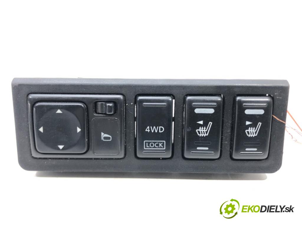 NISSAN MURANO I (Z50) 2002 - 2009    3.5 4x4 172 kW [234 KM] benzyna 2003 - 2008  Panel Prepínač sedačky 