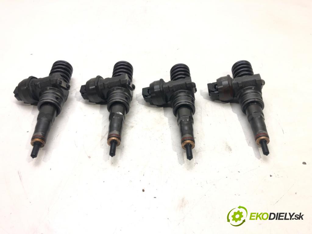 VW PASSAT B6 (3C2) 2005 - 2010    1.9 TDI 77 kW [105 KM] olej napędowy 2005 - 2010  vstrekovače 0414720215 038130073AG (Vstrekovače)