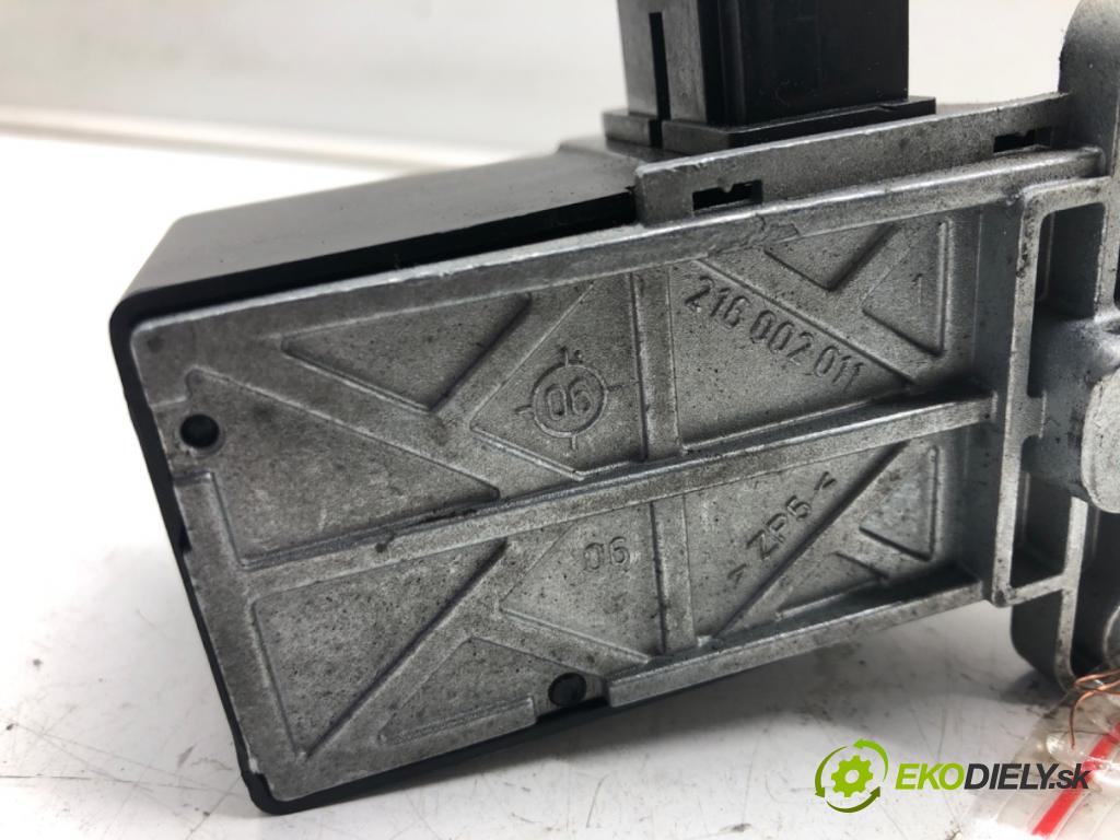 VW PASSAT B6 (3C2) 2005 - 2010    1.9 TDI 77 kW [105 KM] olej napędowy 2005 - 2010  blokáda volantu 3C0905861D (Ostatné)