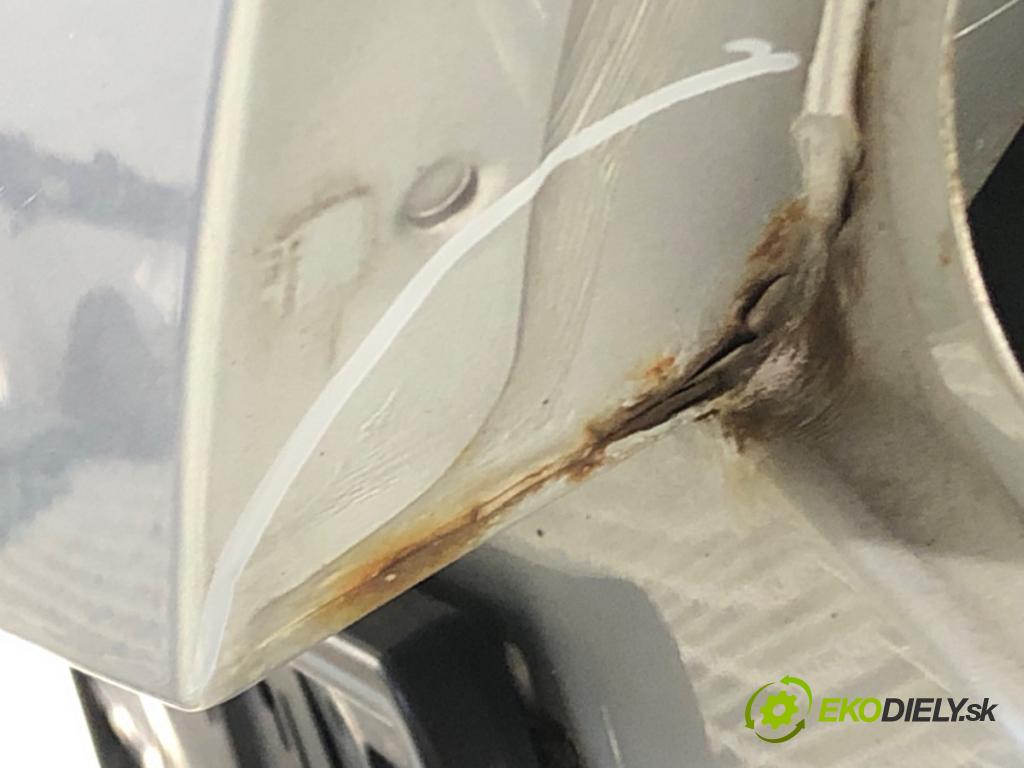 AUDI A4 B8 (8K2) 2007 - 2015    2.0 TDI 105 kW [143 KM] olej napędowy 2007 - 2015  zadní část kapota  (Zadní kapoty)