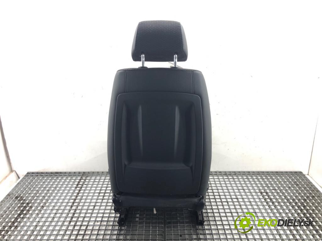 BMW 3 (E90) 2004 - 2012    316 d 85 kW [116 KM] olej napędowy 2009 - 2011  Sedadlo pravy  (Sedačky, sedadlá)