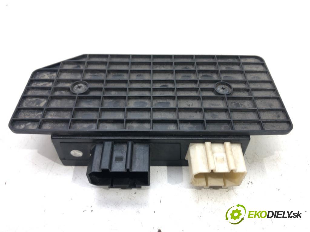 AUDI A4 B6 (8E2) 2000 - 2005    1.9 TDI 74 kW [101 KM] olej napędowy 2001 - 2004  Modul komfortu 3B0959798 (Moduly komfortu)