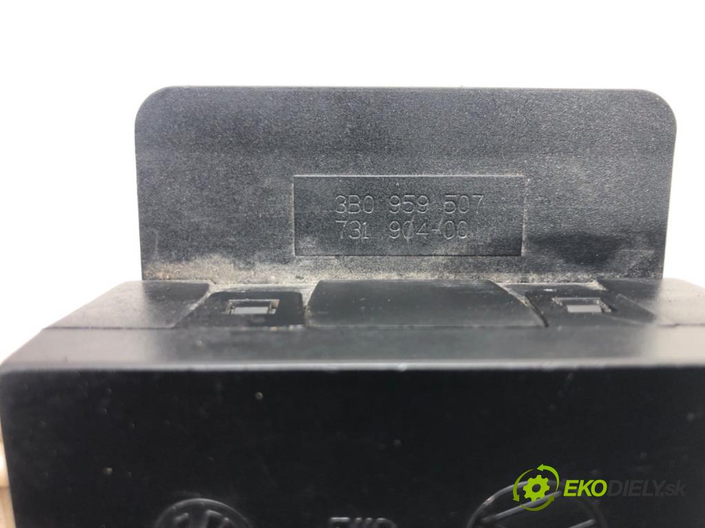 AUDI A4 B6 (8E2) 2000 - 2005    1.9 TDI 74 kW [101 KM] olej napędowy 2001 - 2004  Modul komfortu 3B0959798 (Moduly komfortu)