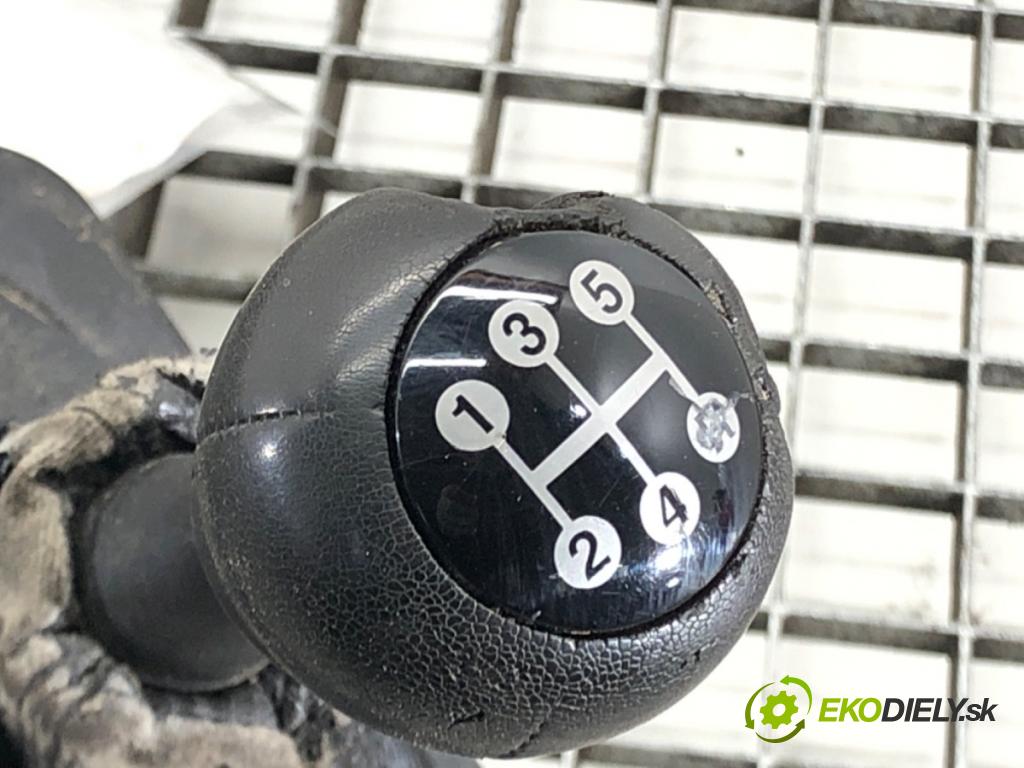 OPEL ZAFIRA A nadwozie wielkoprzestrzenne (MPV) (T98) 1999 - 2005    2.0 DI 16V (F75) 60 kW [82 KM] olej napędowy 1999   Kulisa 09138077AT (Rýchlostné páky / kulisy)