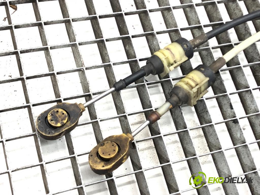 OPEL ZAFIRA A nadwozie wielkoprzestrzenne (MPV) (T98) 1999 - 2005    2.0 DI 16V (F75) 60 kW [82 KM] olej napędowy 1999   Kulisa 09138077AT (Rýchlostné páky / kulisy)