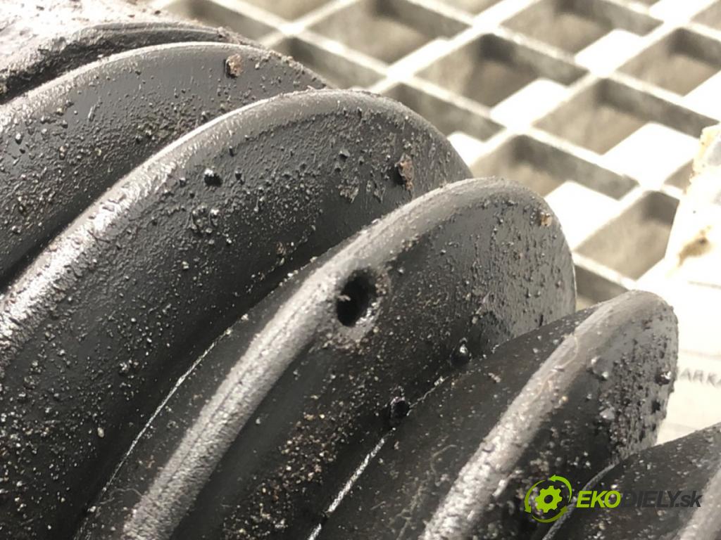 FORD USA EXPEDITION 1996 - 2002    4.6 173 kW [235 KM] benzyna 2001 - 2002  Poloos pravá  (Poloosy)