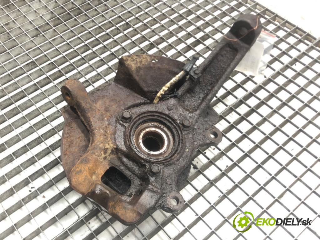 FORD USA EXPEDITION 1996 - 2002    4.6 173 kW [235 KM] benzyna 2001 - 2002  náboj pravá  (Náboje)