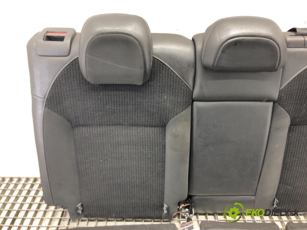 CITROEN C4 II (NC_) 2009 - 2022    1.6 HDi 110 82 kW [112 KM] olej napędowy 2009 - 20  Sedadlo zad  (Sedačky, sedadlá)