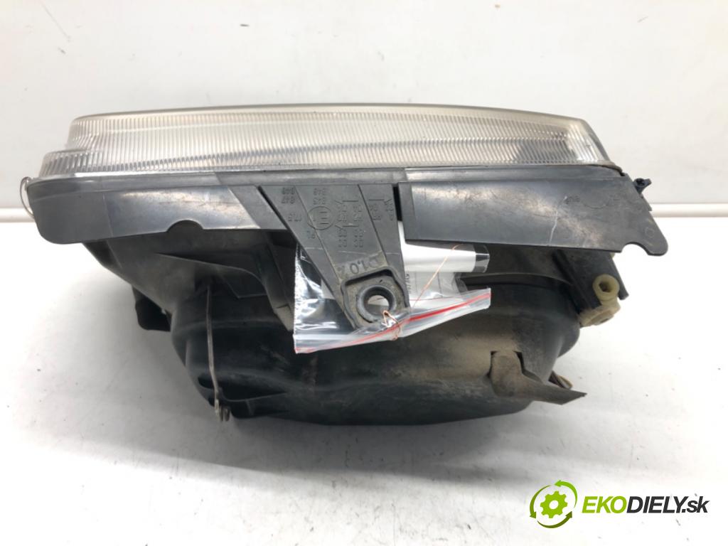 VW POLO (6N2) 1999 - 2001    1.4 44 kW [60 KM] benzyna 1999 - 2001  Svetlomet pravy  (Pravé)