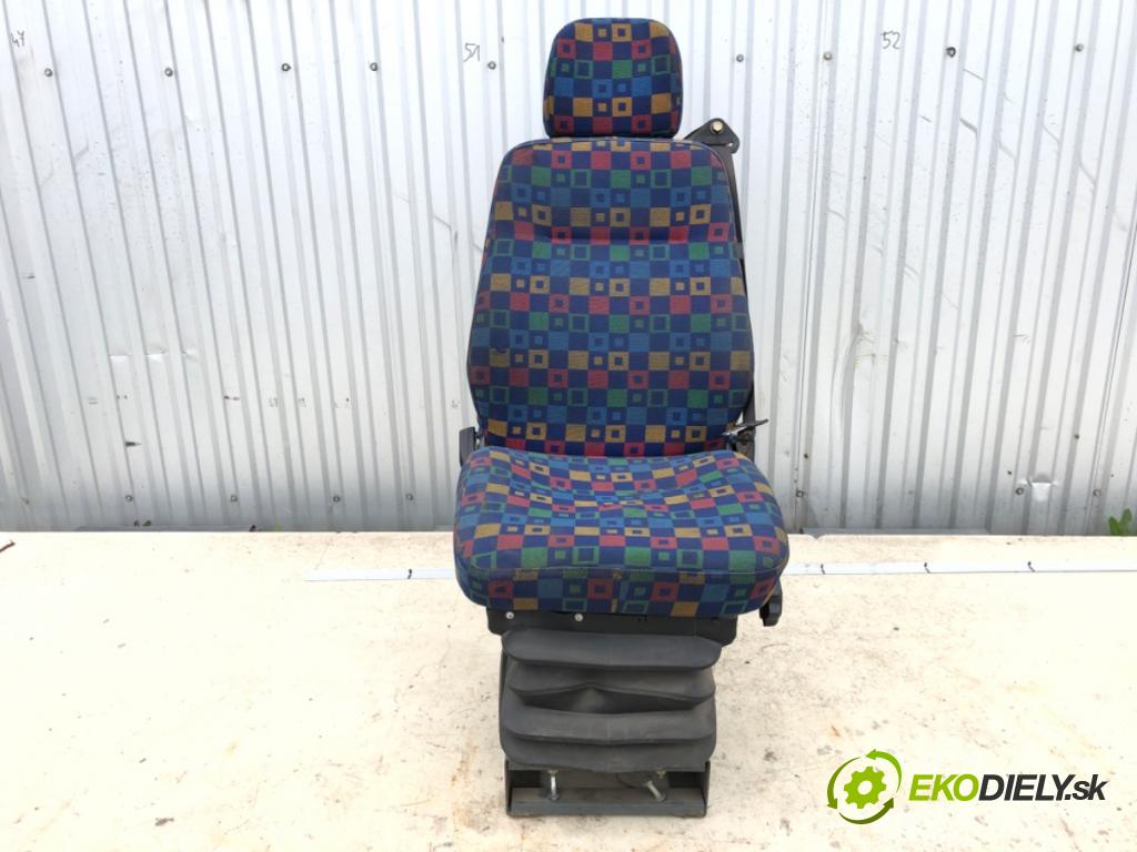 KAROSA C-Series 2001 - 2022    C51034  Sedadlo ľavy (pneumatické): 