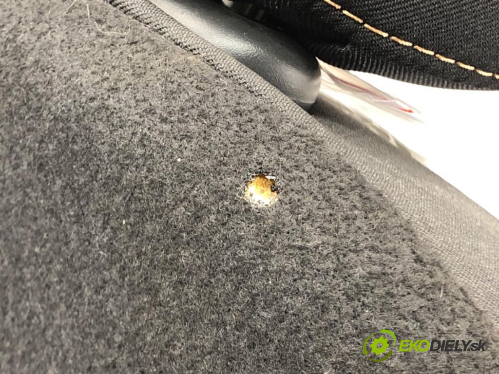 RENAULT TRAFIC III Autobus (JG_) 2014 - 2022    1.6 dCi 90 (JGME) 66 kW [90 KM] olej napędowy 2014  Sedadlo ľavy  (Sedačky, sedadlá)