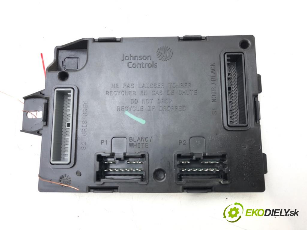 RENAULT TRAFIC III Autobus (JG_) 2014 - 2022    1.6 dCi 90 (JGME) 66 kW [90 KM] olej napędowy 2014  Modul komfortu 2320679 (Moduly komfortu)