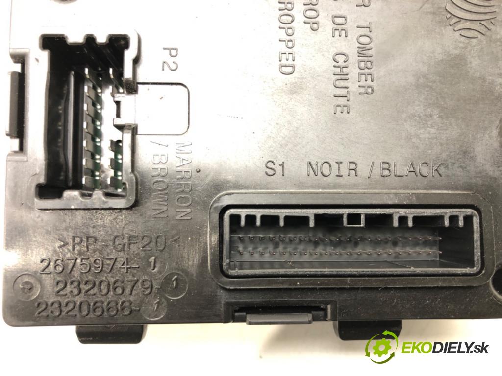 RENAULT TRAFIC III Autobus (JG_) 2014 - 2022    1.6 dCi 90 (JGME) 66 kW [90 KM] olej napędowy 2014  Modul komfortu 2320679 (Moduly komfortu)