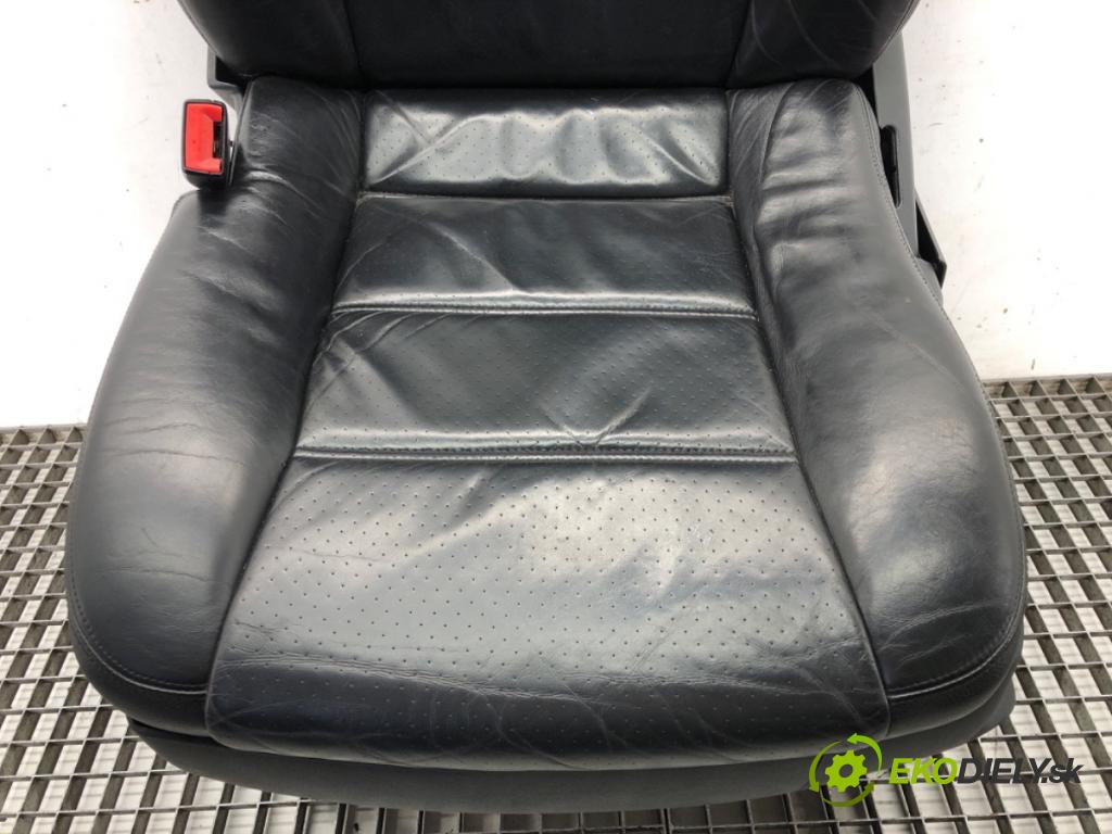 PORSCHE CAYENNE (9PA) 2002 - 2010    S 4.5 250 kW [340 KM] benzyna 2002 - 2007  Sedadlo ľavy  (Sedačky, sedadlá)