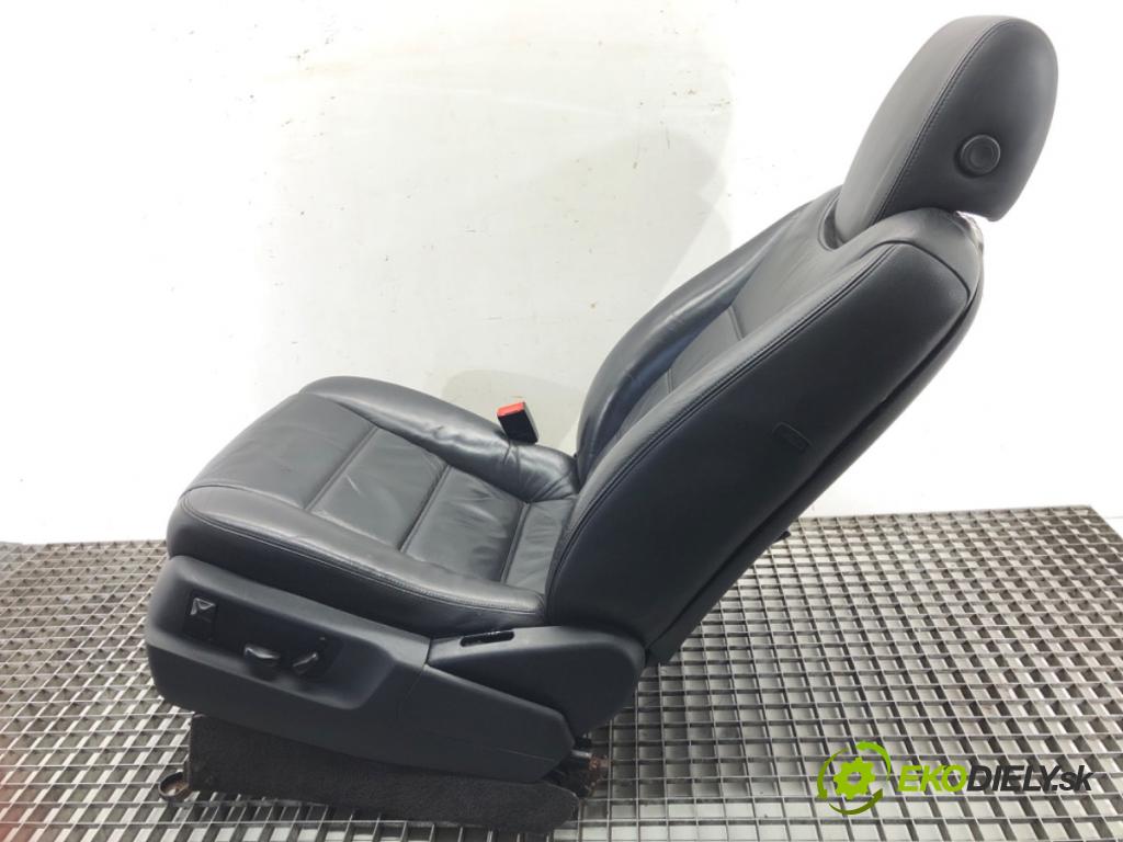 PORSCHE CAYENNE (9PA) 2002 - 2010    S 4.5 250 kW [340 KM] benzyna 2002 - 2007  Sedadlo ľavy  (Sedačky, sedadlá)