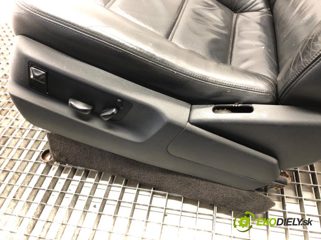 PORSCHE CAYENNE (9PA) 2002 - 2010    S 4.5 250 kW [340 KM] benzyna 2002 - 2007  Sedadlo ľavy  (Sedačky, sedadlá)