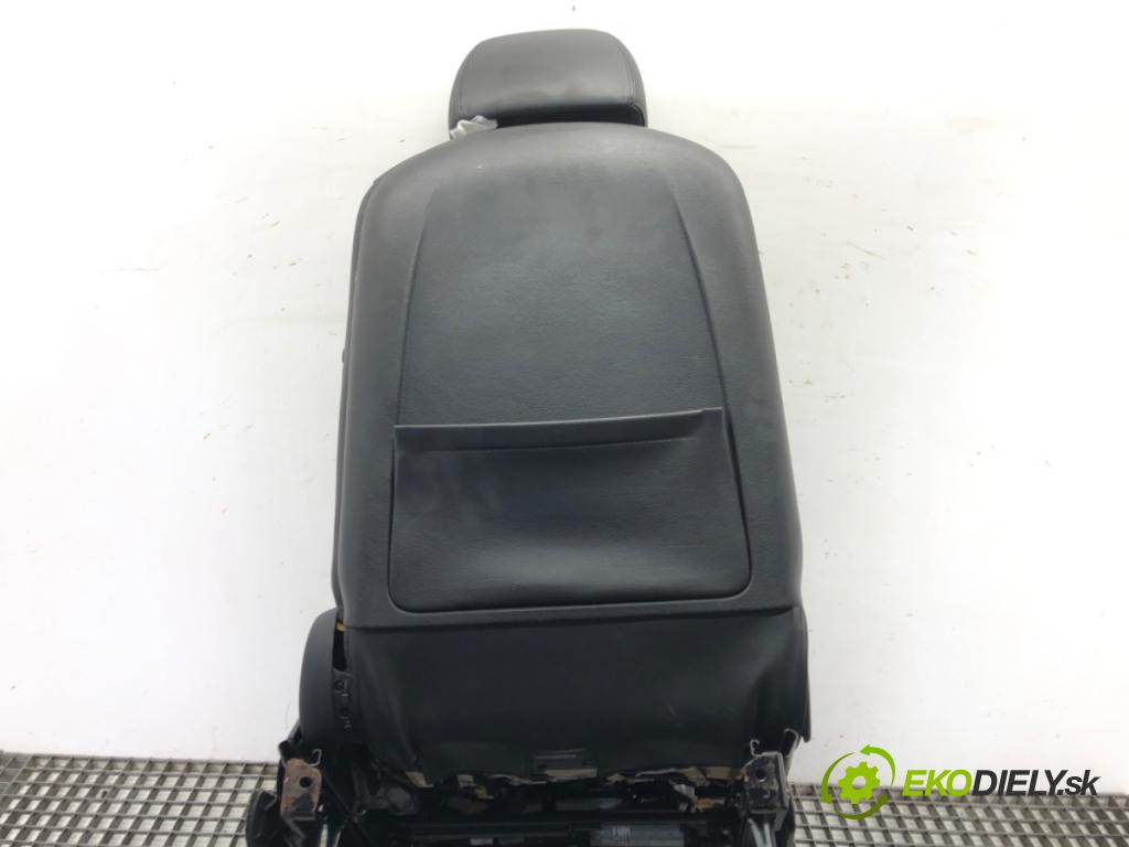 PORSCHE CAYENNE (9PA) 2002 - 2010    S 4.5 250 kW [340 KM] benzyna 2002 - 2007  Sedadlo ľavy  (Sedačky, sedadlá)