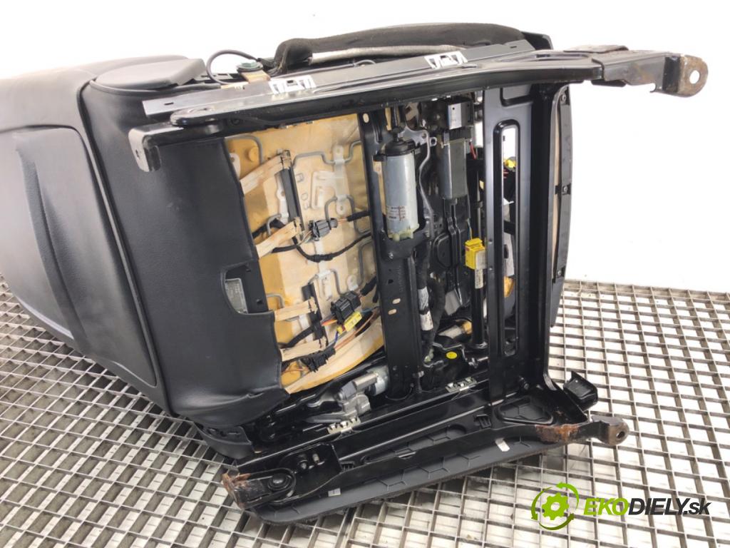 PORSCHE CAYENNE (9PA) 2002 - 2010    S 4.5 250 kW [340 KM] benzyna 2002 - 2007  Sedadlo ľavy  (Sedačky, sedadlá)