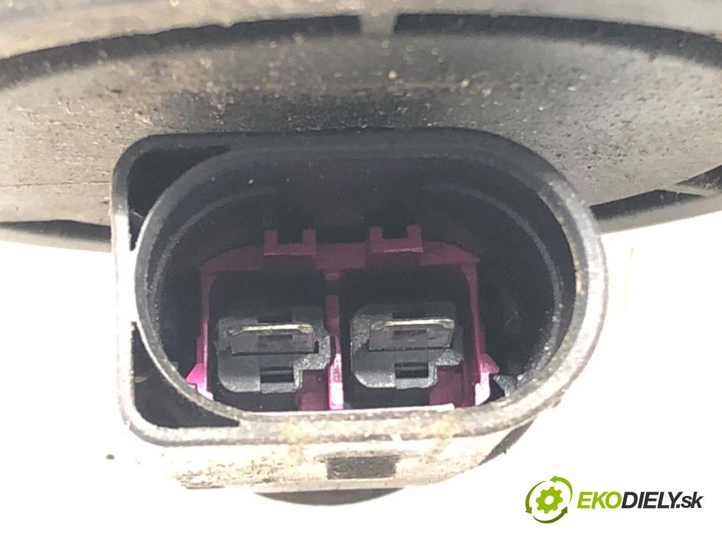 AUDI A3 (8L1) 1996 - 2006    1.8 92 kW [125 KM] benzyna 1996 - 2003  pumpa vzduchu sekundárního 06A131083B (Ostatní)