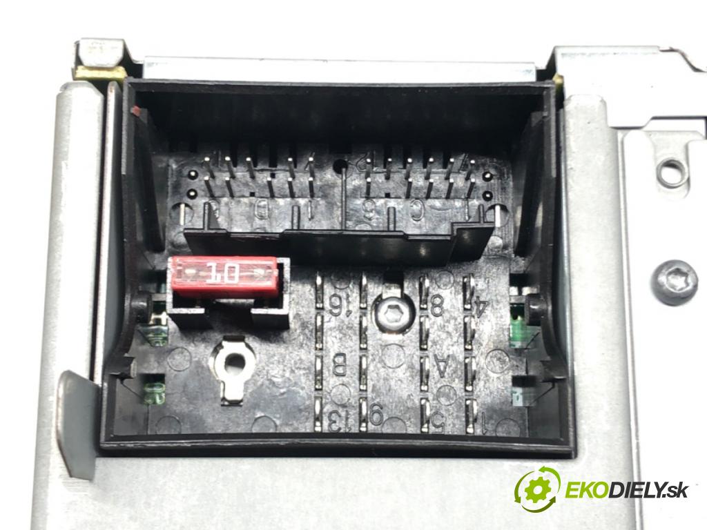 VW GOLF VI (5K1) 2008 - 2014    2.0 TDI 81 kW [110 KM] olej napędowy 2008 - 2012  RADIO 1K0035186AA (Audio zariadenia)