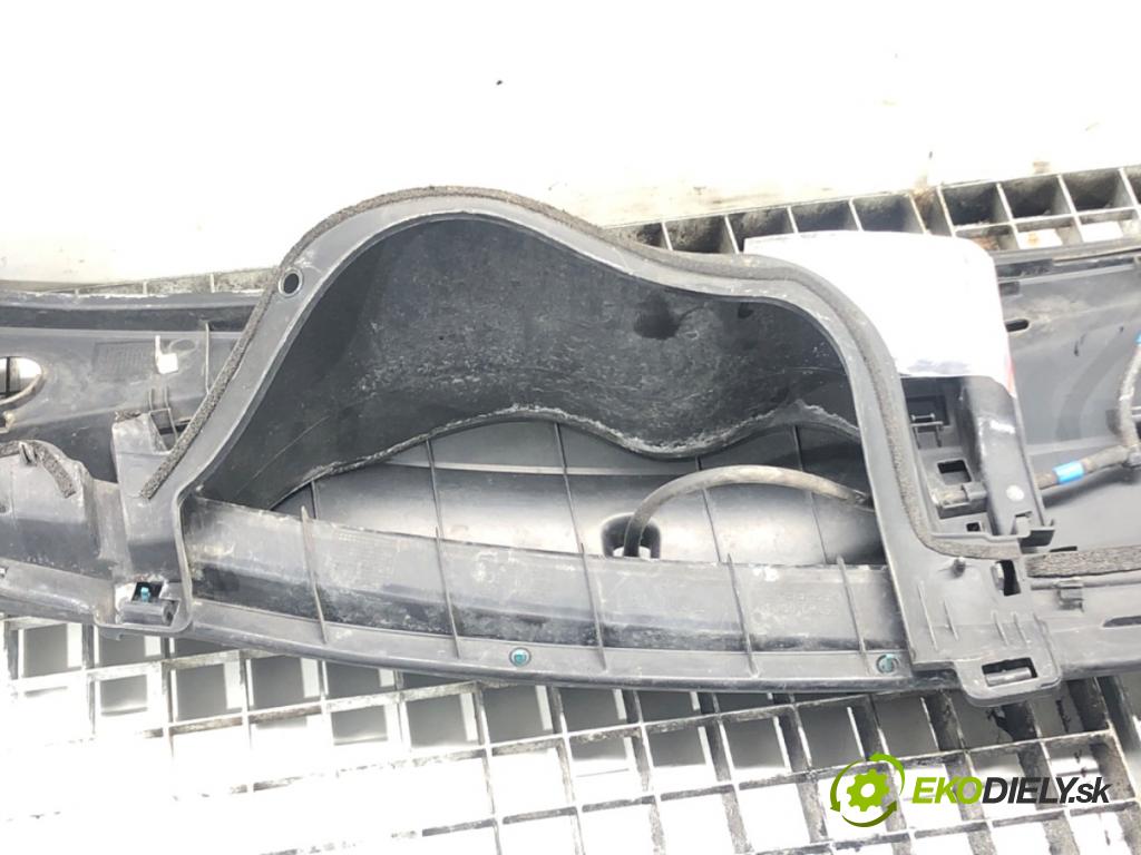 TOYOTA YARIS (_P9_) 2005 - 2014    1.0 VVT-i (KSP90_) 51 kW [69 KM] benzyna 2005 - 20  Torpédo, plast pod čelné okno 55781-0D100 (Torpéda)