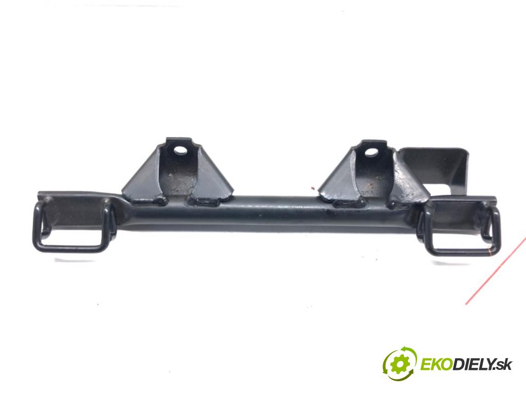 AUDI A6 C6 (4F2) 2004 - 2011    2.4 quattro 130 kW [177 KM] benzyna 2005 - 2008  uchycení ISOFIX 8E0813546A