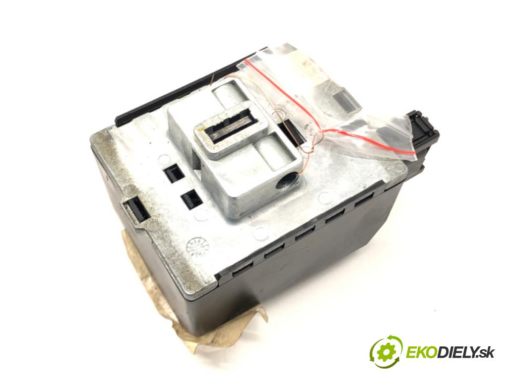 RENAULT LAGUNA II (BG0/1_) 2001 - 2007    1.9 dCi (BG08, BG0G) 88 kW [120 KM] olej napędowy   blokáda volantu 8200020613B (Ostatné)