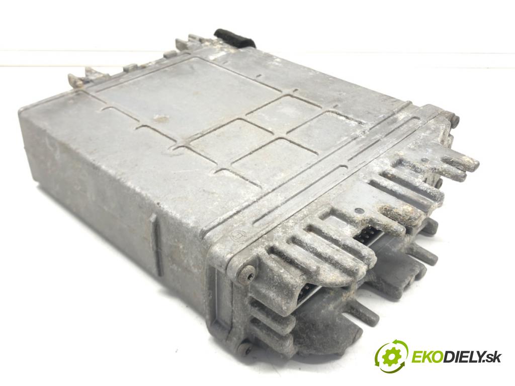 VW PASSAT B3/B4 (3A2, 35I) 1988 - 1997    ---  riadiaca jednotka Motor 028906021CK (Riadiace jednotky)
