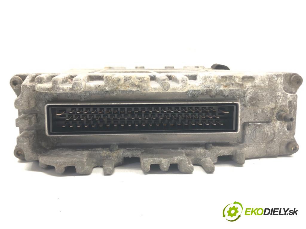 VW PASSAT B3/B4 (3A2, 35I) 1988 - 1997    ---  riadiaca jednotka Motor 028906021CK (Riadiace jednotky)