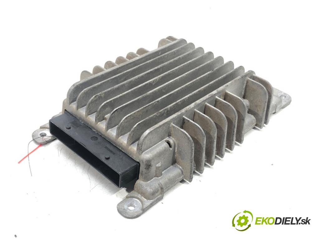 AUDI A4 B7 Avant (8ED) 2004 - 2008    3.0 TDI quattro 171 kW [233 KM] olej napędowy 2006  Zosilňovač BOSE 355003 (Zosilňovače)