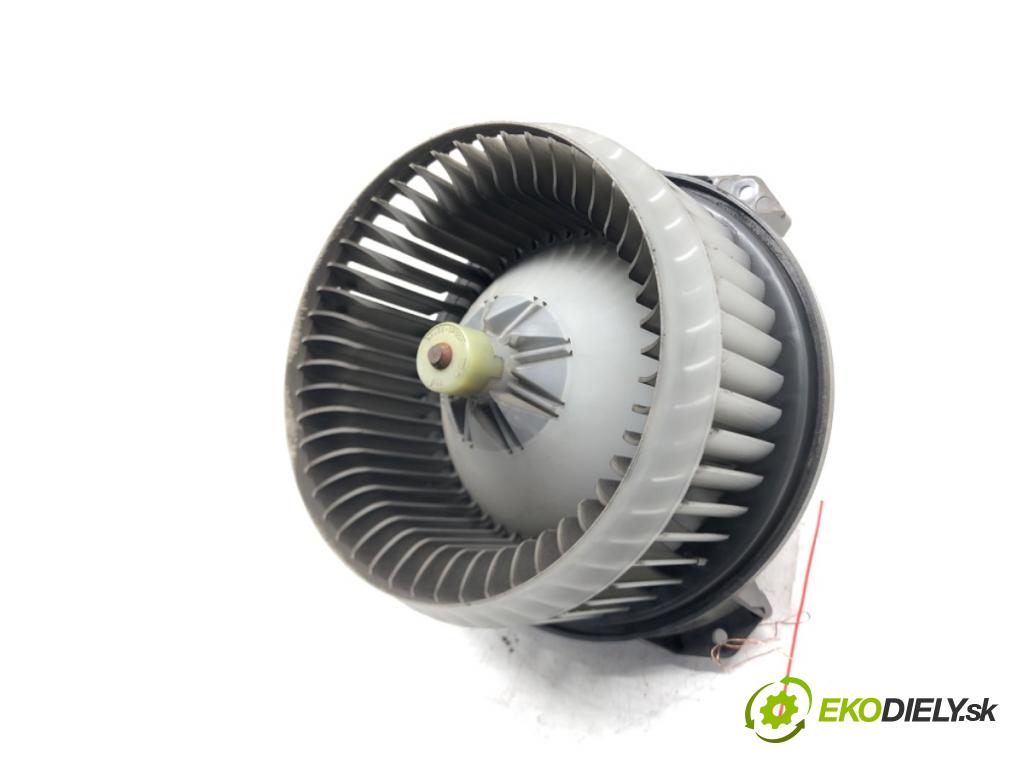 TOYOTA AURIS (_E15_) 2006 - 2012    2.0 D-4D (ADE150_) 93 kW [126 KM] olej napędowy 20  ventilátor kúrenia 