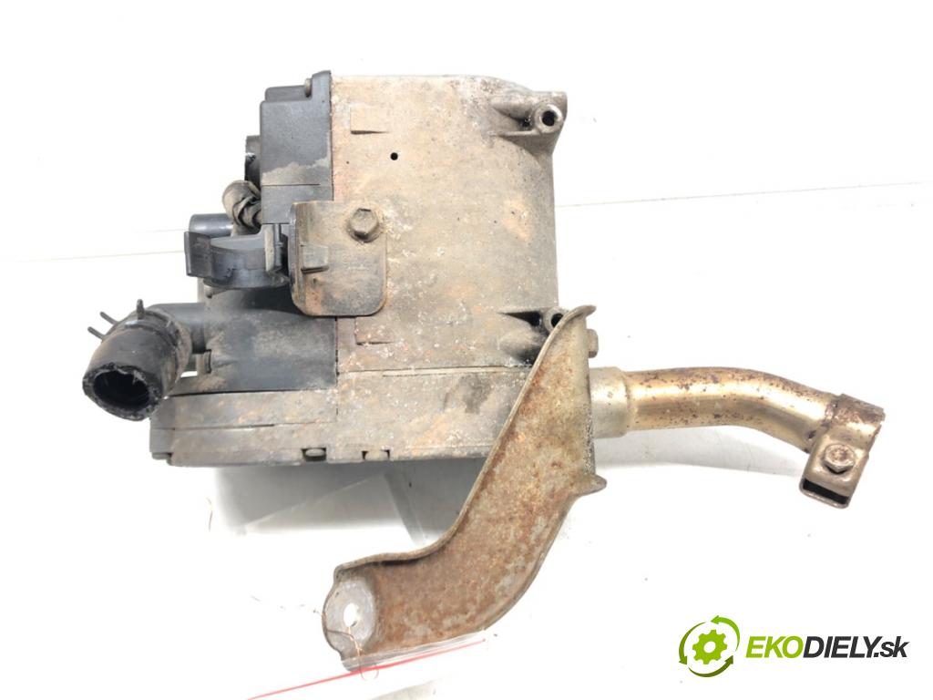 TOYOTA AURIS (_E15_) 2006 - 2012    2.0 D-4D (ADE150_) 93 kW [126 KM] olej napędowy 20  Webasto 252421 (Webasto ohřívače)